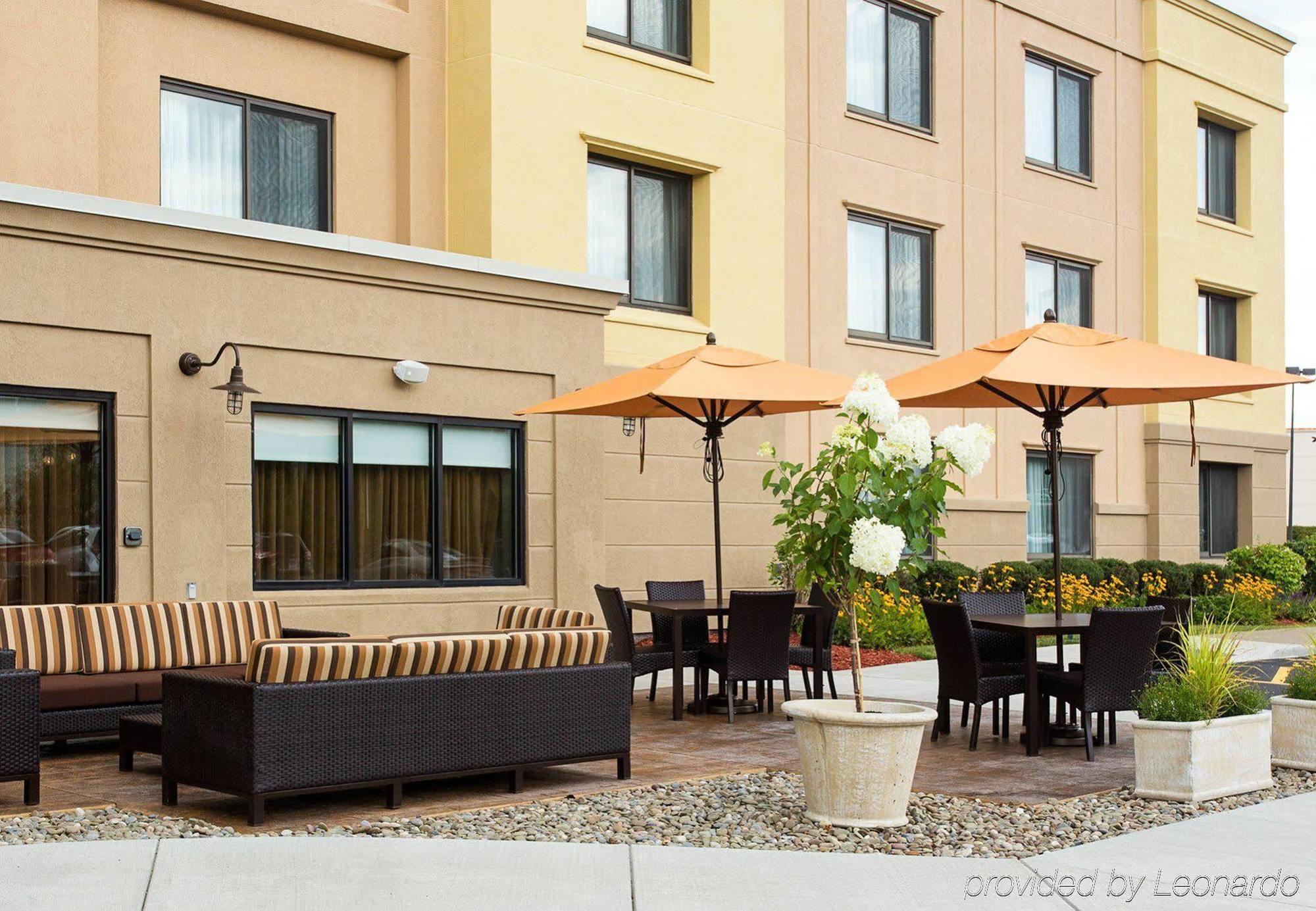 Courtyard Binghamton Hotel Vestal Luaran gambar